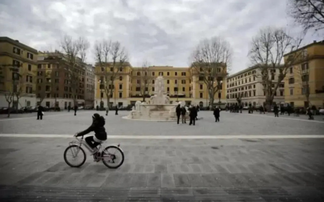 Robi's 1 Bed in Superb Location!