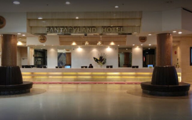 Fantasyland Hotel