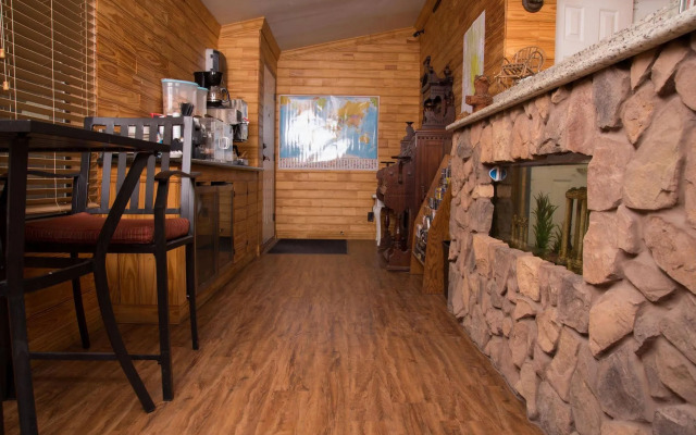 Yosemite Gold Country Lodge