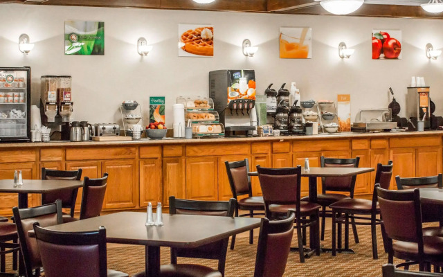 Quality Inn & Conference Center Franklin Downtown