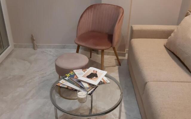 Apartments 77 Νικη