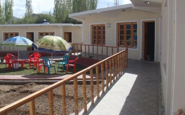 Kanda Lha Guesthouse