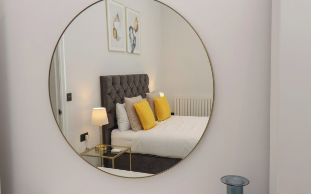 The Salisbury Apartment 104