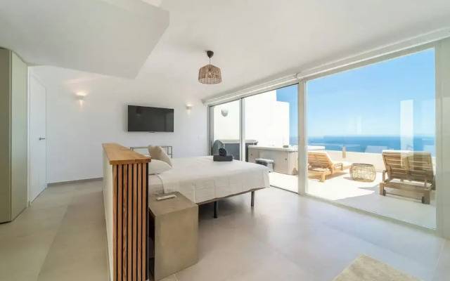 Benalmadena Luxury 4 Bed Apartment Jacuzzi