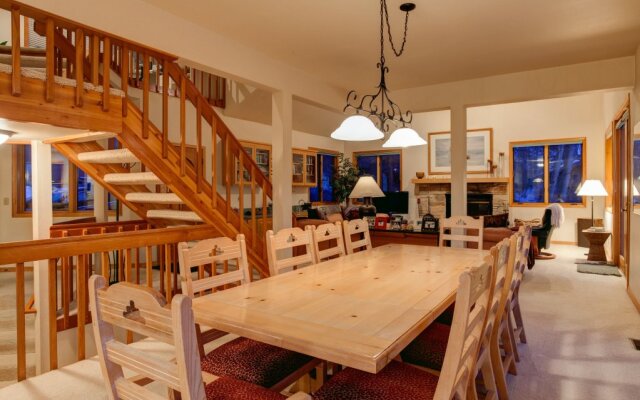 Nansen Court