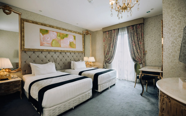 Amaroossa Royal Bogor
