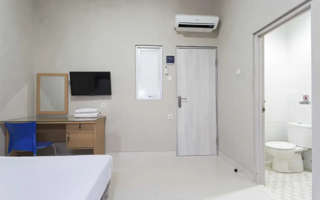 Reddoorz At Mangga Besar 2