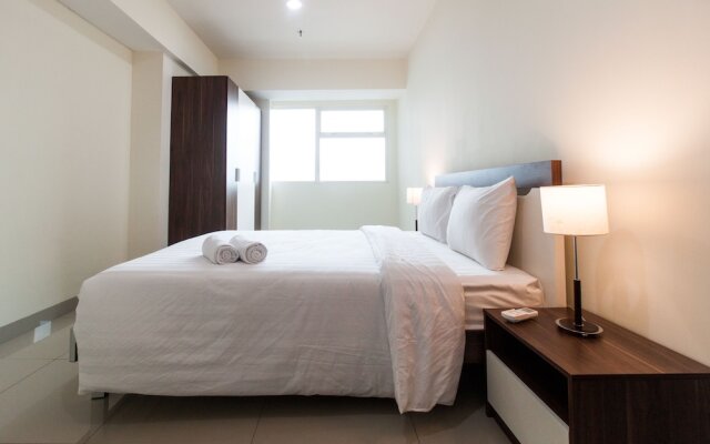 2 BR Best in Kelapa Gading Sherwood Apartment By Travelio
