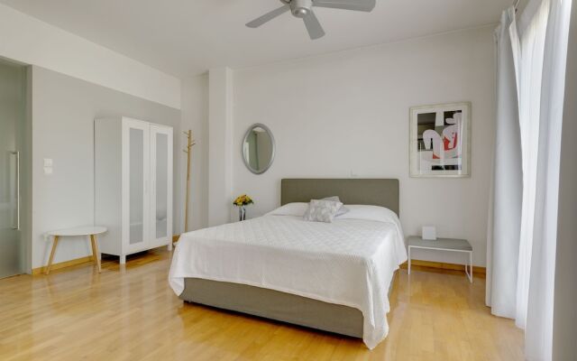 Loft apt w/ Acropolis View