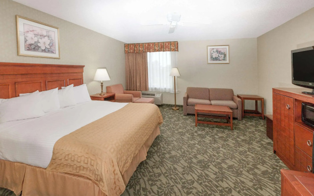 Baymont by Wyndham Grand Rapids N/Walker