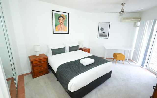 White Crest Apartments