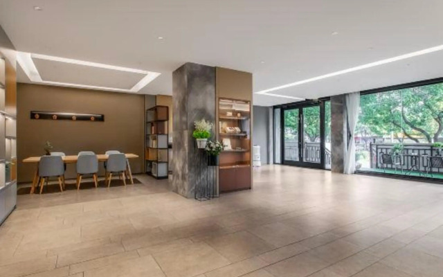 Homeinn · neo (Xiangtan Jianshe Road Bubugao Plaza)