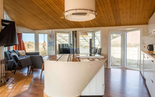 Seaside Charm With Spa and Sauna-by Traum