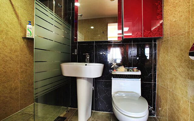 Ganghwa Haeneomi Pension