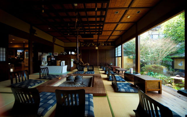 Yufunogo Saigakukan