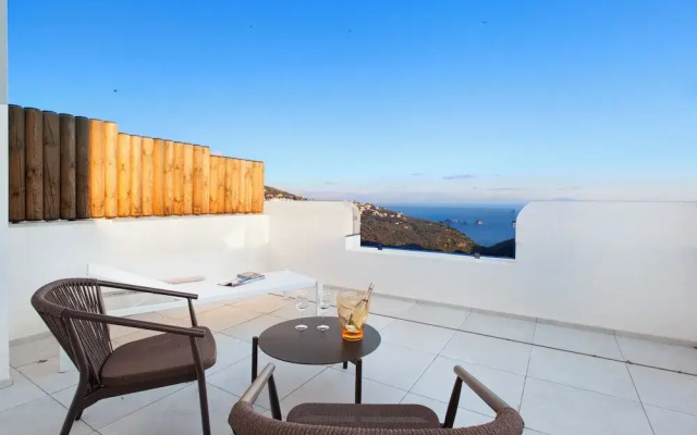 Design Villa With Infinity Pool & Li Galli View