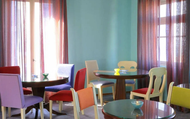Chroma Design Hotel & Suites