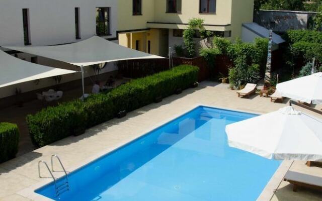 Perla D Oro Hotel