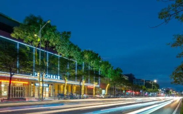 Poltton International Hotel (Huizhou University of economics)