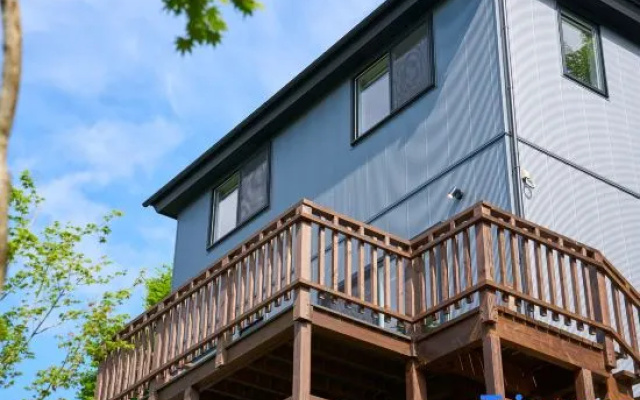 Adult villa with sauna, BBQ & fire pit, Mt. Fuji & lake view — COCO VILLA YAMANAKAKO – Exterior – Yamanakako