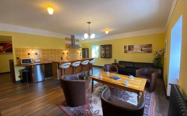 Comfortable Apartment in the Elegant Manor House