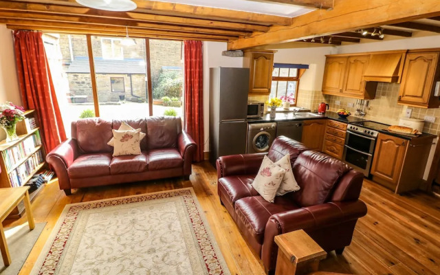 Midfeather Cottage