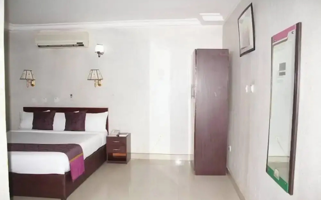 Bestway Luxury Suites