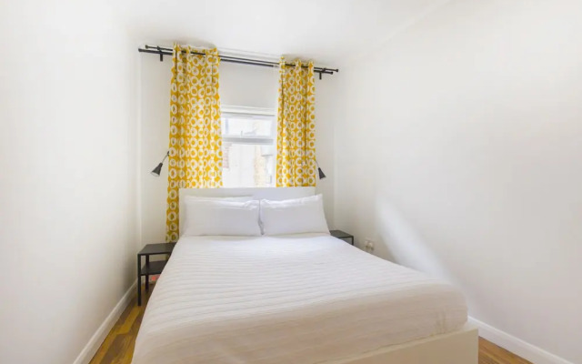 Old Street Apartments by MoreThanStays