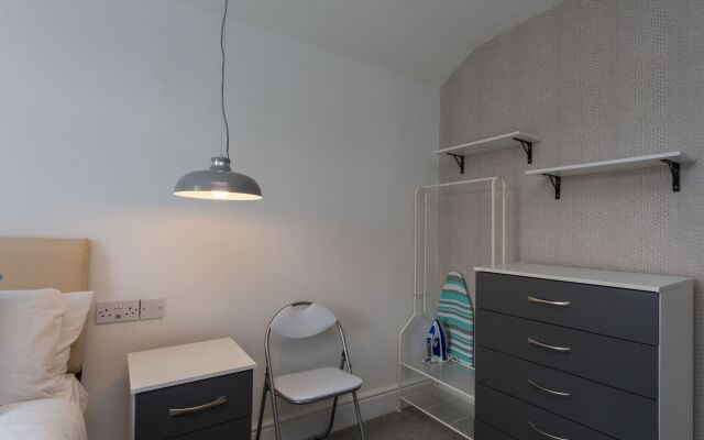 Townhouse Plus @ 26 Westminster St