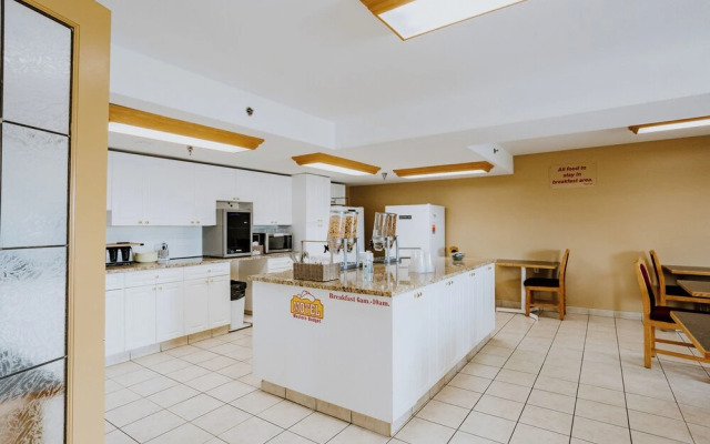 Western Budget Plus Red Deer East