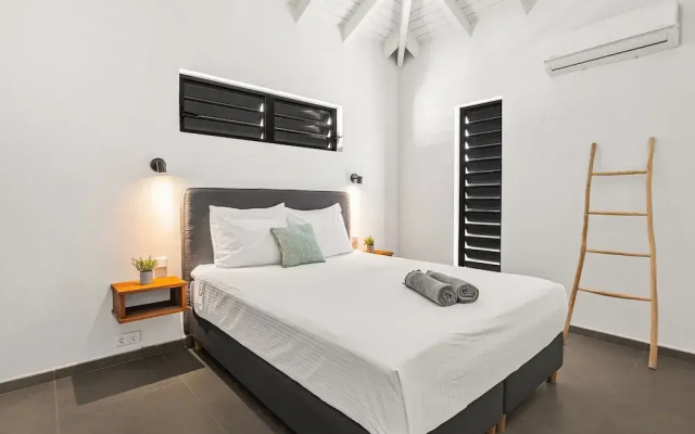 Willemstad - Mini Resort - 2 Beds - Pool - Garden