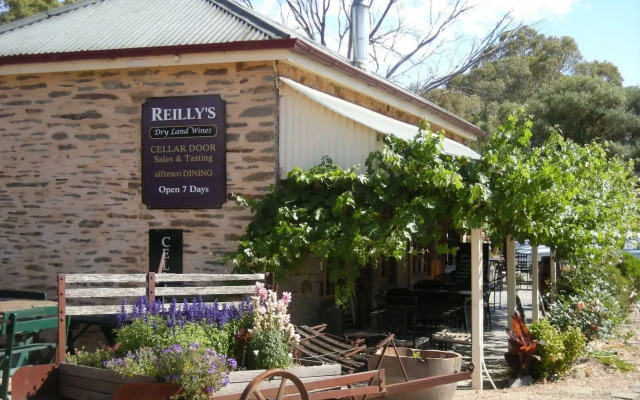 Reillys Wines Heritage Cottages