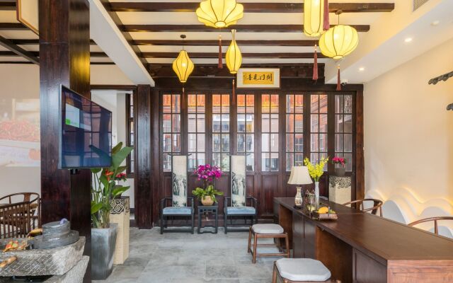 Yi Garden Cultural Hotel Disney Branch