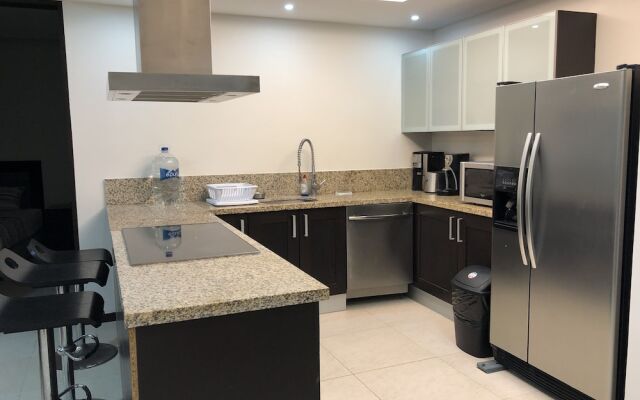 Peninsula Cancun Beachfront