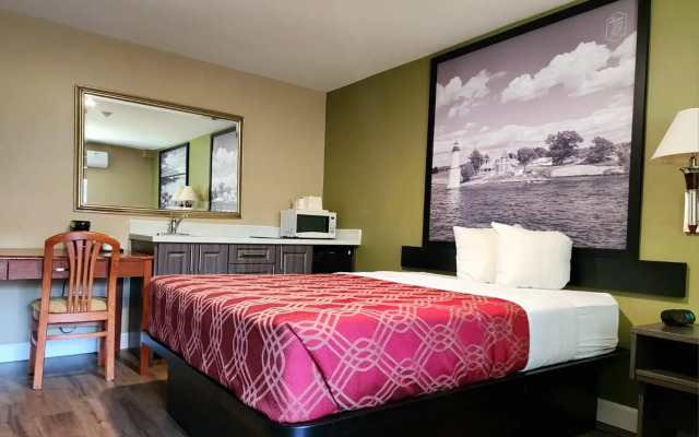 Super 8 by Wyndham Pembroke