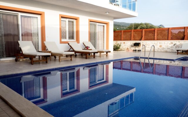 KAL1350 Villa Kumsal 3 Bedrooms