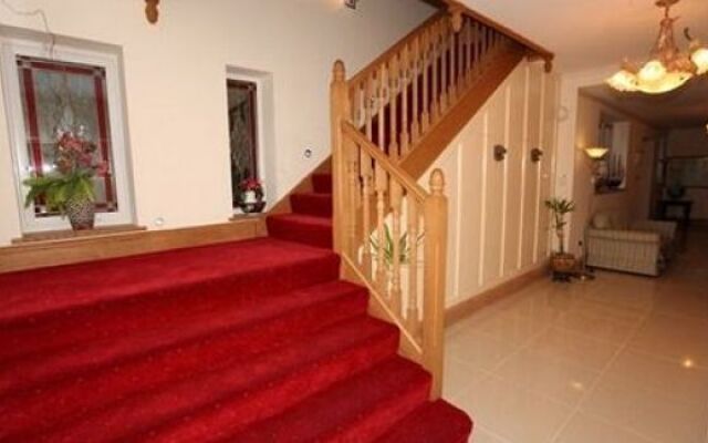 Brackenhurst House - B&B
