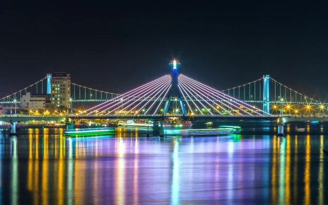 Moonlight Da Nang Hotel