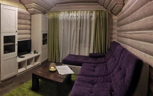 Whiteberry Hotel