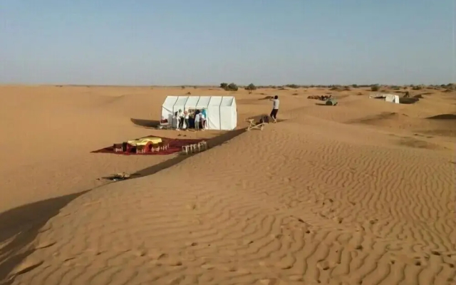 Erg Lihoudi Dunes & Bivouac