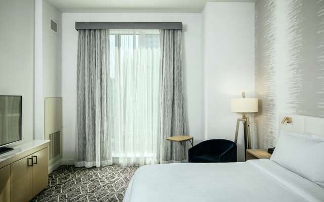 Hilton Garden Inn Seattle Bellevue Downtown, WA