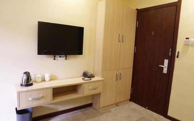 Qingdao Yixin Hotel