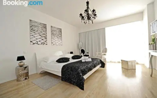 Tinel Superior Residence