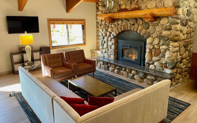 AmericInn by Wyndham Tofte Near Lake Superior
