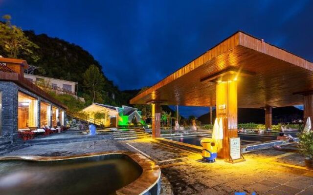 Yuma Bay Hot Spring Hotel
