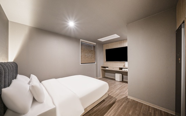 Poverta Stay Hotel