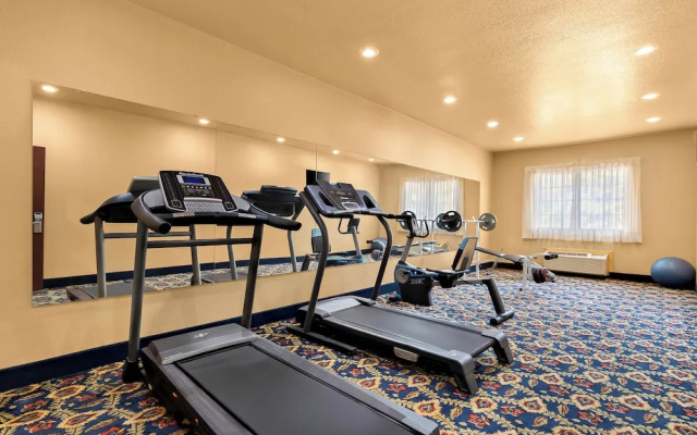 Quality Inn & Suites McAlester on Hwy 69