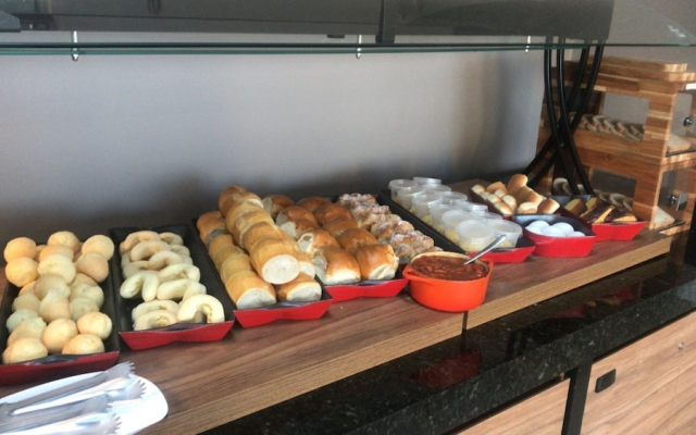 House Inn Hotel - Anashopping