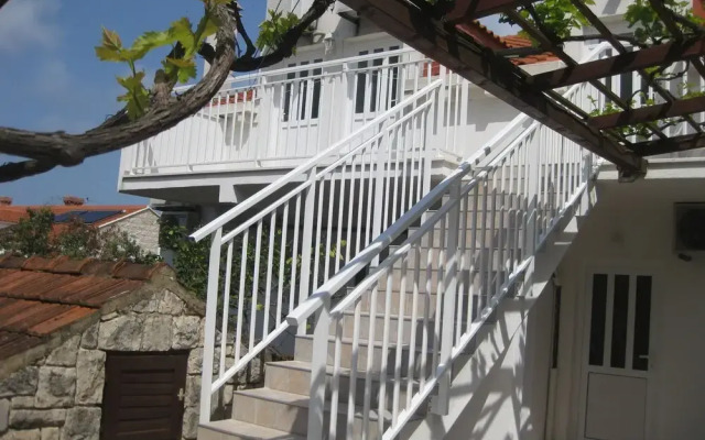 Guest House Matana Pomena