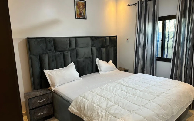 Luxe Apt #4the Retreat Apartments